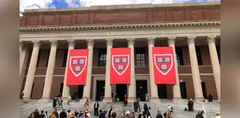 Lo último sobre Harvard: Indonesia en alerta tras limitaciones en la inscripción de sus 87 estudiantes extranjeros en EEUU Lo último sobre Harvard: Indonesia en alerta tras limitaciones en la inscripción de sus 87 estudiantes extranjeros en EEUU