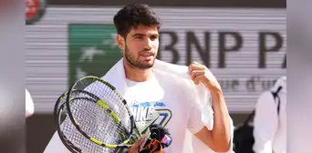 Carlos Alcaraz logra un récord histórico en Roland Garros al alcanzar las 20 victorias en el torneo Carlos Alcaraz logra un récord histórico en Roland Garros al alcanzar las 20 victorias en el torneo
