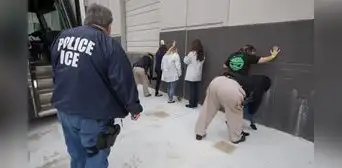 Redada de ICE: más de 20 inmigrantes fueron detenidos tras acudir a cita con Inmigración en Texas Redada de ICE: más de 20 inmigrantes fueron detenidos tras acudir a cita con Inmigración en Texas