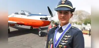 Familia de piloto Ashley Vargas pide ayuda internacional para encontrarla