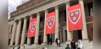 Gobierno de EEUU otorga 30 días a Harvard para evitar pérdida de visas y fondos tras advertencia federal