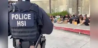 Fuertes redadas del ICE: 36 inmigrantes son arrestados en club nocturno clandestino en esta ciudad santuario de EEUU Fuertes redadas del ICE: 36 inmigrantes son arrestados en club nocturno clandestino en esta ciudad santuario de EEUU