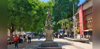 "Es una mutilación": vecinos rechazan construcción de tanque de tormentas bajo tradicional plaza Tres Culturas en Piura "Es una mutilación": vecinos rechazan construcción de tanque de tormentas bajo tradicional plaza Tres Culturas en Piura