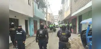 Hombre muere tras recibir disparo en la cabeza en San Juan de Lurigancho: criminales huyeron al instante Hombre muere tras recibir disparo en la cabeza en San Juan de Lurigancho: criminales huyeron al instante