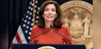 La ley que firmó Kathy Hochul impactará positivamente en trabajadores de supermercados en Nueva York este 2025 La ley que firmó Kathy Hochul impactará positivamente en trabajadores de supermercados en Nueva York este 2025