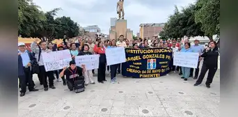 Exigen pensiones justas para 20.000 maestros jubilados de Lambayeque Exigen pensiones justas para 20.000 maestros jubilados de Lambayeque