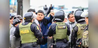 Chorrillos recupera este concurrido espacio público, pero es invadido por informales en menos de un mes: pérdidas superan los S/ 350.000 Chorrillos recupera este concurrido espacio público, pero es invadido por informales en menos de un mes: pérdidas superan los S/ 350.000