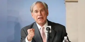 Nuevo apoyo económico de Greg Abbott: gobernador firma ley que otorga US$8,5 millones en nuevos fondos para escuelas públicas de Texas Nuevo apoyo económico de Greg Abbott: gobernador firma ley que otorga US$8,5 millones en nuevos fondos para escuelas públicas de Texas