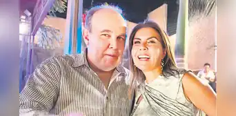 López Aliaga y testaferro de Montesinos en la fiesta del abogado Wilber Medina
