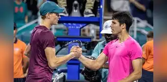 Leyenda del ATP Tour predice cómo terminará la final entre Alcaraz y Sinner en Abierto de Francia