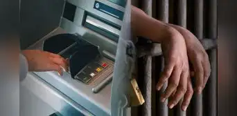 Los hermanos que se apropiaron de la cuenta de un fallecido: hicieron compras por US$ 200.000 durante años y ahora irán a prisión Los hermanos que se apropiaron de la cuenta de un fallecido: hicieron compras por US$ 200.000 durante años y ahora irán a prisión