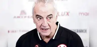¿Jorge Fossati puso de nuevo en duda su futuro en Universitario y dijo que se podría quedar hasta mitad de año? Esto es lo que se sabe ¿Jorge Fossati puso de nuevo en duda su futuro en Universitario y dijo que se podría quedar hasta mitad de año? Esto es lo que se sabe
