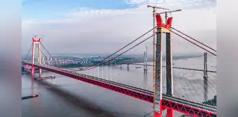 El puente de dos niveles más grande del mundo está en China y se acerca a su inauguración: ya superó la prueba de carga