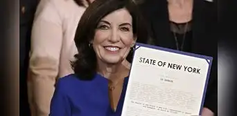 Kathy Hochul firmó estas leyes en Nueva York y entraron en vigor en junio de 2025: qué dicen las nuevas medidas poco conocidas Kathy Hochul firmó estas leyes en Nueva York y entraron en vigor en junio de 2025: qué dicen las nuevas medidas poco conocidas