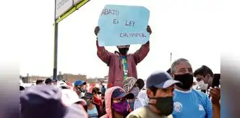 Trabajadores y gremios agrarios advierten que aprobación de Ley Chlimper 2.0 agravaría crisis de gobernabilidad Trabajadores y gremios agrarios advierten que aprobación de Ley Chlimper 2.0 agravaría crisis de gobernabilidad