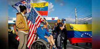DHS y USCIS lanzan fuerte advertencia para inmigrantes con parole humanitario que recibieron este correo DHS y USCIS lanzan fuerte advertencia para inmigrantes con parole humanitario que recibieron este correo