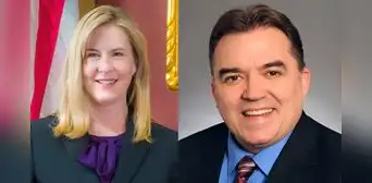 Dos legisladores de Minnesota fueron atacados por un sospechoso que se hizo pasar por policía Dos legisladores de Minnesota fueron atacados por un sospechoso que se hizo pasar por policía