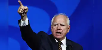 Gobernador Tim Walz confirma que asesino de congresista de EEUU, Melissa Hortman, se encuentra bajo custodia Gobernador Tim Walz confirma que asesino de congresista de EEUU, Melissa Hortman, se encuentra bajo custodia
