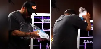 Jefferson Farfán y su curiosa reacción al recibir camiseta de Sporting Cristal de Roberto Mosquera: "Nos matan, 'profe'" Jefferson Farfán y su curiosa reacción al recibir camiseta de Sporting Cristal de Roberto Mosquera: "Nos matan, 'profe'"