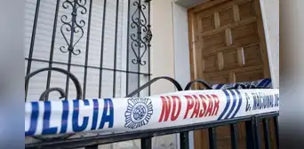 Hombre de 44 años asesina a su madre en España y huye: agentes encontraron el cadáver bajo una manta Hombre de 44 años asesina a su madre en España y huye: agentes encontraron el cadáver bajo una manta