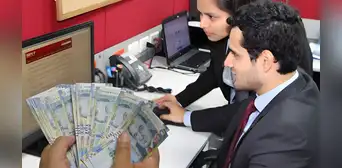 Trabajadores públicos en Perú recibirán pago adicional en julio 2025: conoce el monto y los regímenes beneficiados Trabajadores públicos en Perú recibirán pago adicional en julio 2025: conoce el monto y los regímenes beneficiados
