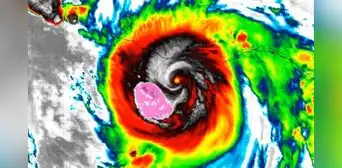 Erick se convierte en huracán categoría 1 al tocar la costa de México Erick se convierte en huracán categoría 1 al tocar la costa de México