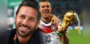 Leyenda de Alemania se rindió ante Claudio Pizarro y besó su postal del Bayern Múnich: "Eres el número 1"