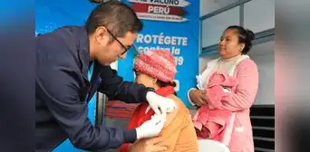 Minsa recomienda vacunarse contra influenza, neumonía y Covid-19 ante bajas temperaturas por el invierno Minsa recomienda vacunarse contra influenza, neumonía y Covid-19 ante bajas temperaturas por el invierno