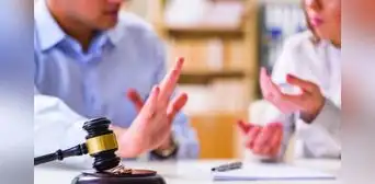Mujer exige pensión alimenticia de su hija, pero expareja se venga y le quita la casa en México: están en una batalla legal Mujer exige pensión alimenticia de su hija, pero expareja se venga y le quita la casa en México: están en una batalla legal