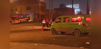 Colectivero es asesinado frente a su pareja por banda extorsiva autodenominada 'La Nueva Generación Alcaeda' en SJL Colectivero es asesinado frente a su pareja por banda extorsiva autodenominada 'La Nueva Generación Alcaeda' en SJL