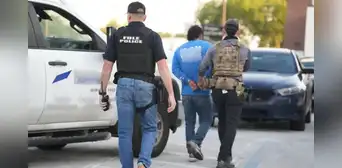 Padre inmigrante de 3 marines es arrestado violentamente por agentes federales en California: le rociaron gas pimienta Padre inmigrante de 3 marines es arrestado violentamente por agentes federales en California: le rociaron gas pimienta