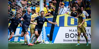 El profesor de escuela que elimina a Boca Juniors del Mundial de Clubes: pidió días libres para poder jugar con Auckland El profesor de escuela que elimina a Boca Juniors del Mundial de Clubes: pidió días libres para poder jugar con Auckland