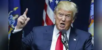 Trump arremete contra los demócratas tras la victoria de Mamdani en las primarias de Nueva York: "Nuestro país está realmente jodido" Trump arremete contra los demócratas tras la victoria de Mamdani en las primarias de Nueva York: "Nuestro país está realmente jodido"