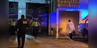 Delincuentes asesinan a balazos a hombre dentro de un carwash en av. Universitaria, en Comas Delincuentes asesinan a balazos a hombre dentro de un carwash en av. Universitaria, en Comas