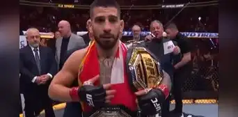 ¡Ilia Topuria es el campeón de peso ligero! Noqueó a Charles Oliveira en el primer round por el UFC 317