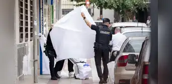 Hombre mata a su esposa cubana de una puñalada en el pecho en Madrid: sujeto fue reducido con un táser Hombre mata a su esposa cubana de una puñalada en el pecho en Madrid: sujeto fue reducido con un táser
