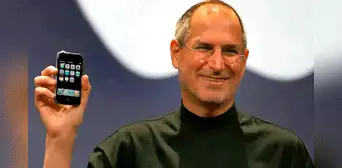 ¿Sabías que Steve Jobs se apropió del nombre 'iPhone'? Otra compañía lo había usado antes en sus teléfonos ¿Sabías que Steve Jobs se apropió del nombre 'iPhone'? Otra compañía lo había usado antes en sus teléfonos
