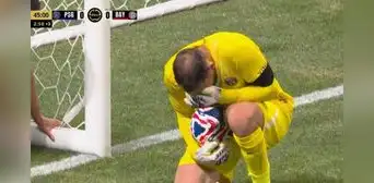 Donnarumma se quiebra en pleno partido tras fuerte lesión en el tobillo de Musiala por los cuartos de final del Mundial de Clubes
