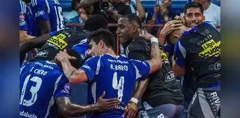 Emelec derrotó 2-0 a Vinotinto FC con asistencia de Christian Cueva y un golazo de José Cevallos