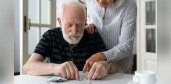 Científicos en España descubren un biomarcador en sangre que predice el Alzheimer antes de los síntomas Científicos en España descubren un biomarcador en sangre que predice el Alzheimer antes de los síntomas