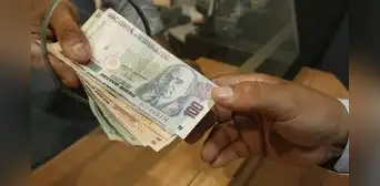 Aguinaldo por Fiestas Patrias: Ejecutivo oficializa pago de S/300 para trabajadores del sector público Aguinaldo por Fiestas Patrias: Ejecutivo oficializa pago de S/300 para trabajadores del sector público