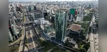 Lima no ha logrado destronar a Moquegua como la región más competitiva en cuatro años: Ingresos e inseguridad le pasan factura Lima no ha logrado destronar a Moquegua como la región más competitiva en cuatro años: Ingresos e inseguridad le pasan factura