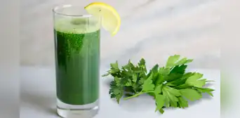 Jugo de perejil: qué beneficios tiene para la circulación, la inflamación y el sistema inmune según estudios científicos Jugo de perejil: qué beneficios tiene para la circulación, la inflamación y el sistema inmune según estudios científicos