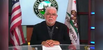 Alcalde de Perris en California pide a inmigrantes que se queden en casa tras reportes de redadas de ICE