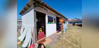 Cusco: niños con discapacidad reciben terapias en aulas hechas con material reciclado