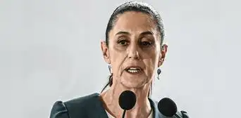 México califica de “trato injusto” los aranceles del 30% anunciados por Trump y advierte que seguirá negociando con EEUU México califica de “trato injusto” los aranceles del 30% anunciados por Trump y advierte que seguirá negociando con EEUU