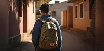Niño de 14 años asesina a toda su familia porque no lo dejaron conocer a su novia virtual que conoció en un juego de internet Niño de 14 años asesina a toda su familia porque no lo dejaron conocer a su novia virtual que conoció en un juego de internet