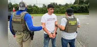 ICE arresta a inmigrante latino en Nueva York que figuraba en 'los 10 más buscados' en Honduras: será deportado por tercera vez ICE arresta a inmigrante latino en Nueva York que figuraba en 'los 10 más buscados' en Honduras: será deportado por tercera vez
