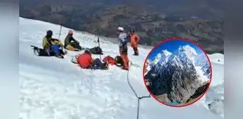 Rescatan con vida a tres montañistas españoles perdidos en el nevado Huascarán: uno de ellos habría perdido la vista