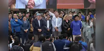 El curioso momento que vivió Norma Yarrow junto a Rafael López Aliaga durante presentación de trenes El curioso momento que vivió Norma Yarrow junto a Rafael López Aliaga durante presentación de trenes